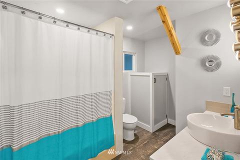 21105 W Richmond Rd, Bothell, WA 98021 photo 13