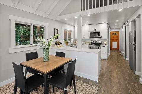 21105 W Richmond Rd, Bothell, WA 98021 photo 8