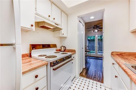 9523 NE 180th St #A106, Bothell, WA 98011 photo 14