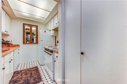 9523 NE 180th St #A106, Bothell, WA 98011 photo 16