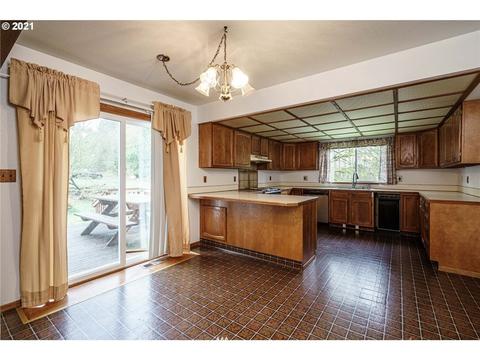 105 Mcadams Rd E, Longview, WA 98632 photo 6