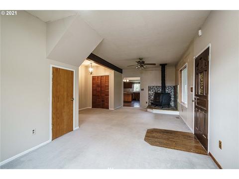 105 Mcadams Rd E, Longview, WA 98632 photo 5