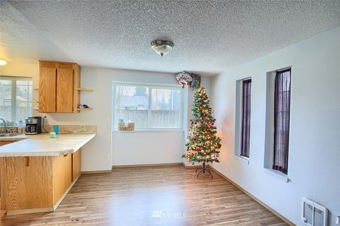 17525 5th Avenue Ct E, Spanaway, WA 98387 photo 3