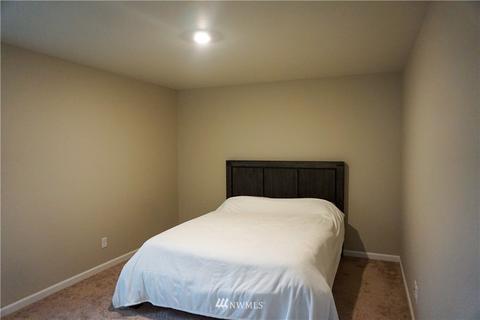 645 Becky Ave E, Enumclaw, WA 98022 photo 12