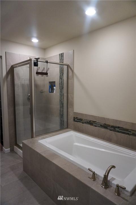 645 Becky Ave E, Enumclaw, WA 98022 photo 17