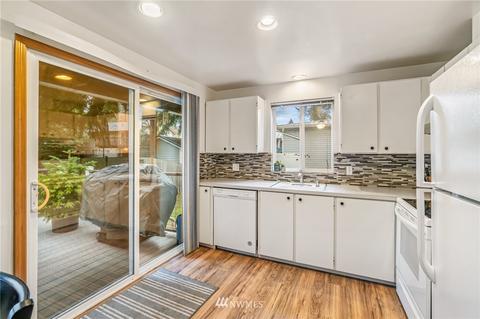 605 216th St SW, Bothell, WA 98021 photo 8