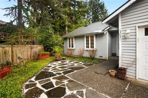13031 NE 184th Pl, Bothell, WA 98011 photo 2
