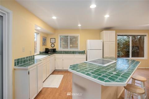 13031 NE 184th Pl, Bothell, WA 98011 photo 9