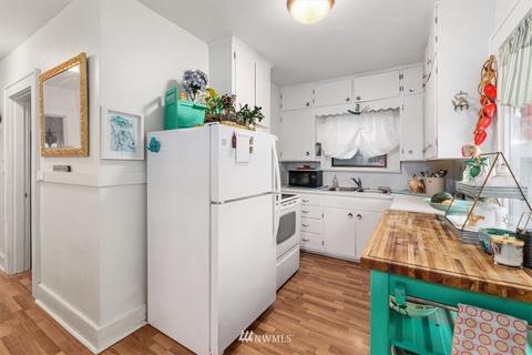 2117 16th St, Everett, WA 98201 photo 2