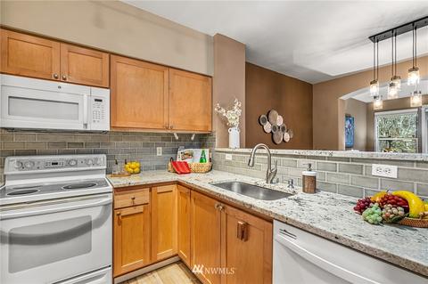 2009 196th St SE #B102, Bothell, WA 98012 photo 8