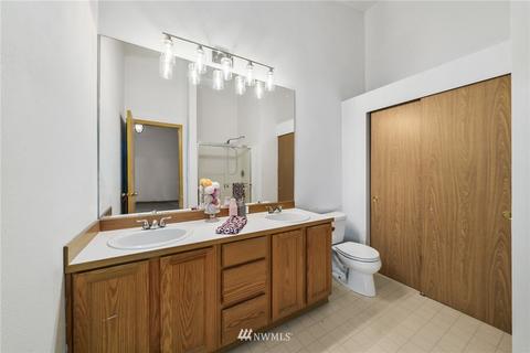 4002 214th Street Ct E, Spanaway, WA 98387 photo 16