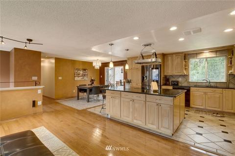 519 213th Pl SW, Bothell, WA 98021 photo 4
