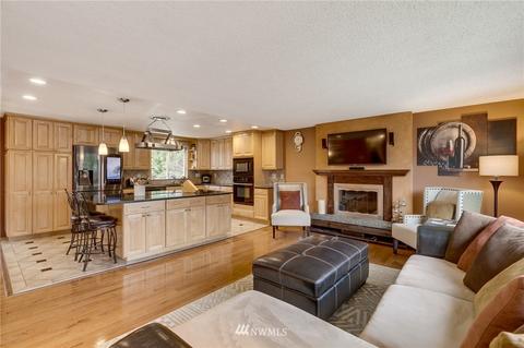 519 213th Pl SW, Bothell, WA 98021 photo 2