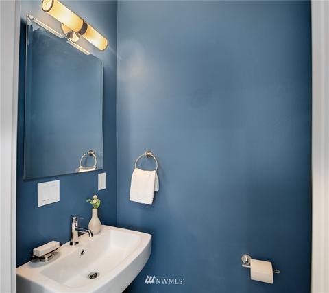 912 N 68th St, Seattle, WA 98103 photo 15