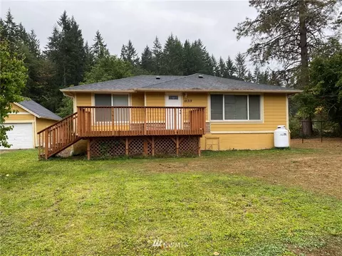 18319 Pioneer Way E, Orting, WA 98360 photo 1