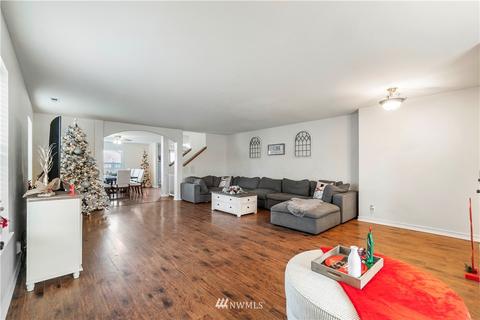 207 Roberts St NE, Orting, WA 98360 photo 6