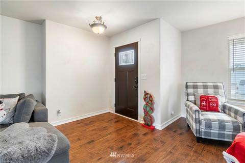 207 Roberts St NE, Orting, WA 98360 photo 5