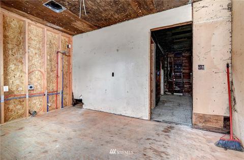 1516 Mcdougall Ave, Everett, WA 98201 photo 2