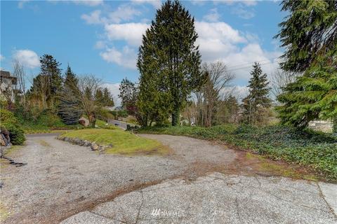 10063 Densmore Ave N, Seattle, WA 98133 photo 2