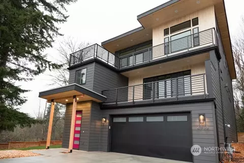 4719 E Oregon St, Bellingham, WA 98226