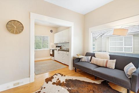 2618 E John St, Seattle, WA 98112 photo 5