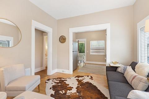 2618 E John St, Seattle, WA 98112 photo 10