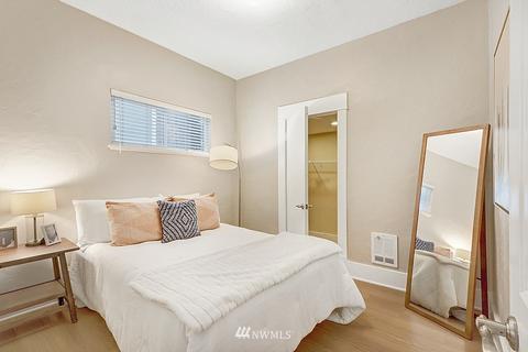2618 E John St, Seattle, WA 98112 photo 11