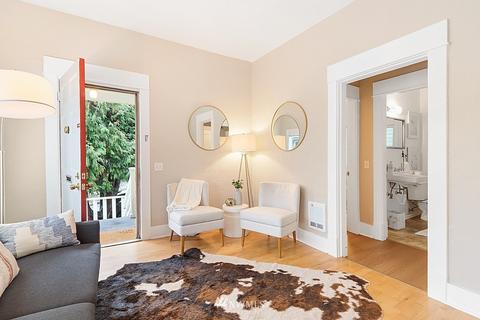2618 E John St, Seattle, WA 98112 photo 3