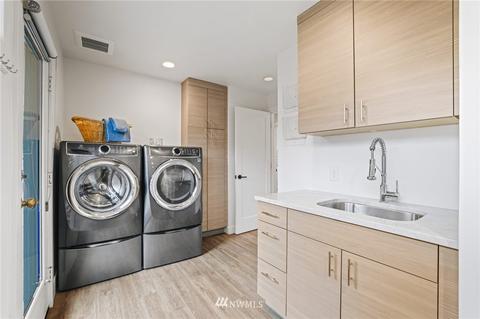 8120 Talbot Rd, Edmonds, WA 98026 photo 22