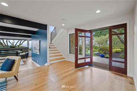 8120 Talbot Rd, Edmonds, WA 98026 photo 4