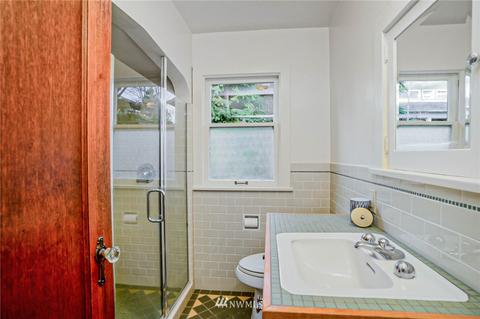 184 33rd Ave E, Seattle, WA 98112 photo 11