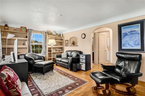 1231 Lafromboise St, Enumclaw, WA 98022 photo 3