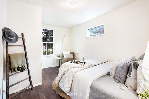 2320 Rockefeller Ave, Everett, WA 98201 photo 9
