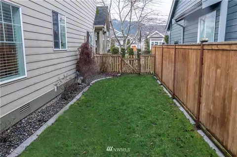 417 Bondgard Ave E, Enumclaw, WA 98022 photo 28