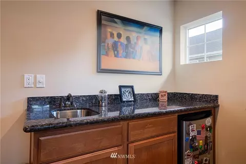 417 Bondgard Ave E, Enumclaw, WA 98022 photo 17
