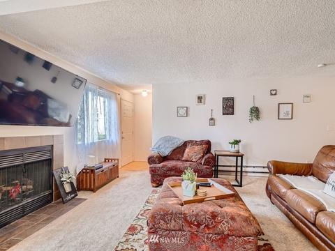 2547 Warner Ave, Enumclaw, WA 98022 photo 4