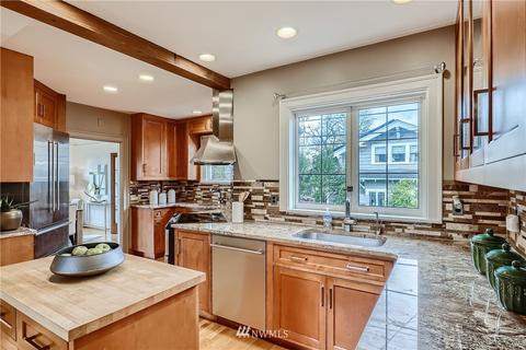 1896 E Hamlin St, Seattle, WA 98112 photo 11