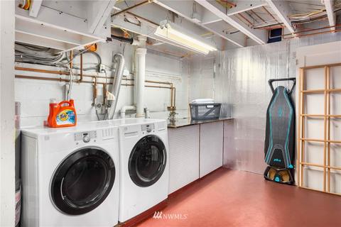 2272 E Howe St, Seattle, WA 98112 photo 25