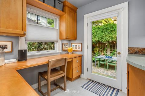2272 E Howe St, Seattle, WA 98112 photo 15