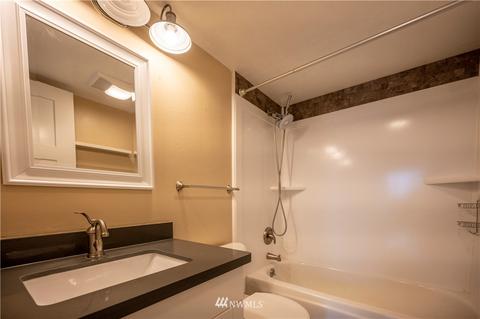3425 Colby #201, Everett, WA 98201 photo 8