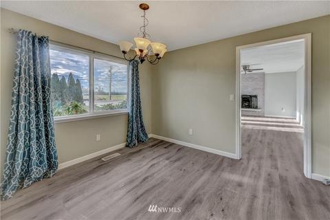 1021 Warner Ave, Enumclaw, WA 98022 photo 4
