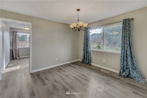 1021 Warner Ave, Enumclaw, WA 98022 photo 5