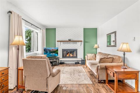 2409 8th St, Everett, WA 98201 photo 4