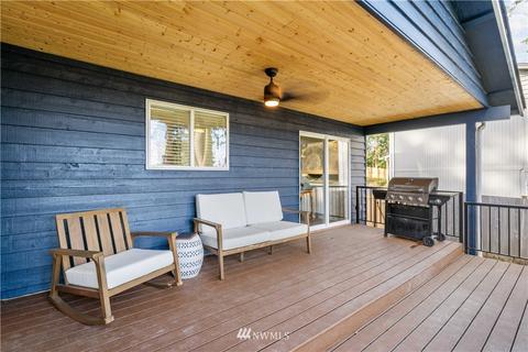 909 Harvest Rd, Bothell, WA 98012 photo 2