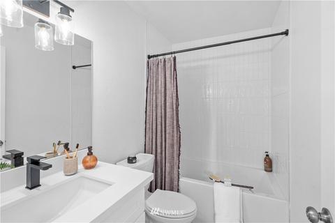 909 Harvest Rd, Bothell, WA 98012 photo 18