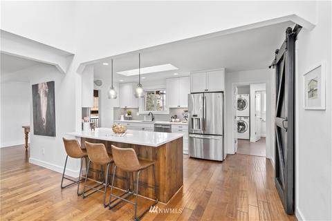 909 Harvest Rd, Bothell, WA 98012 photo 5