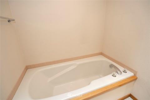 14502 144th St E, Orting, WA 98360 photo 14