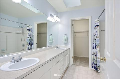 408 228th St SW #C201, Bothell, WA 98021 photo 17