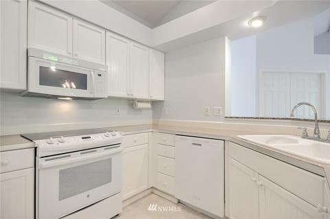 408 228th St SW #C201, Bothell, WA 98021 photo 13