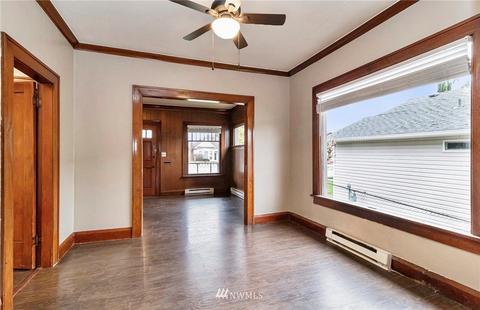 1322 E Marine View Dr, Everett, WA 98201 photo 12